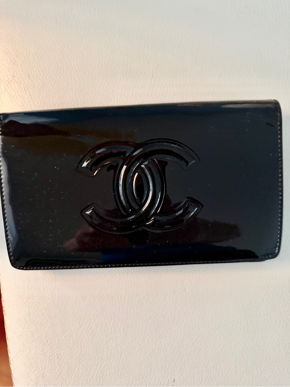 Preowned Chanel camellia Glossy Patent flower Wallet - Black